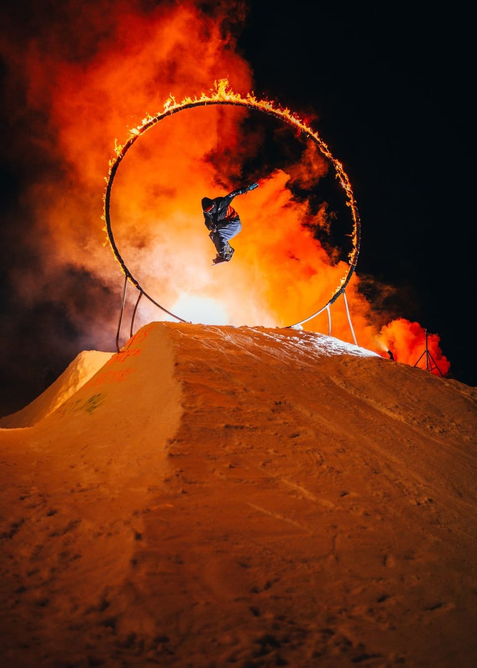 Do Your Feet Freeze In Winter? Try Lenz Heated Socks Now!