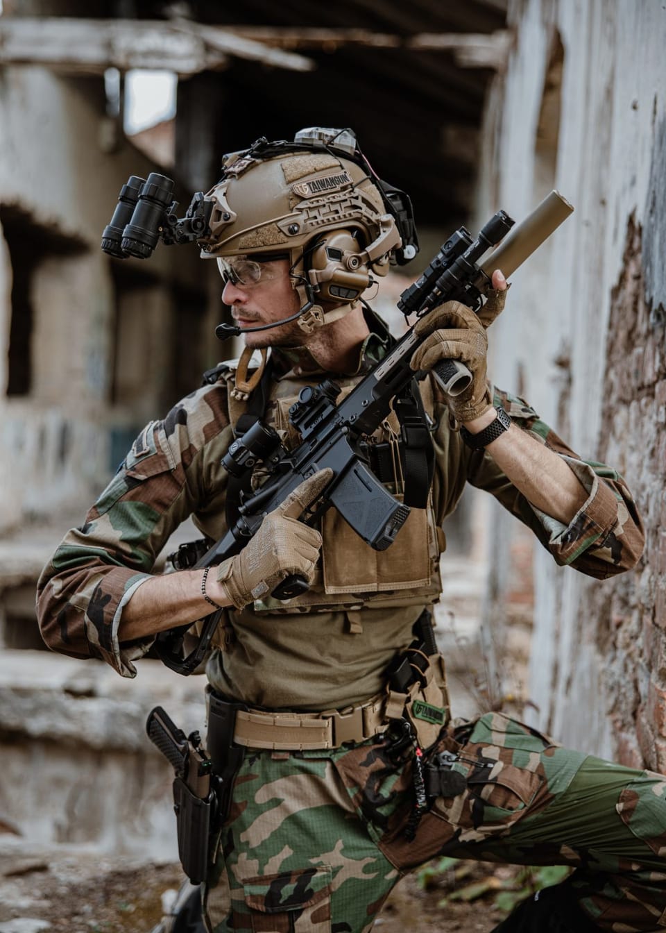 Lights Out: What Is The Best Rechargeable Tactical Flashlight?